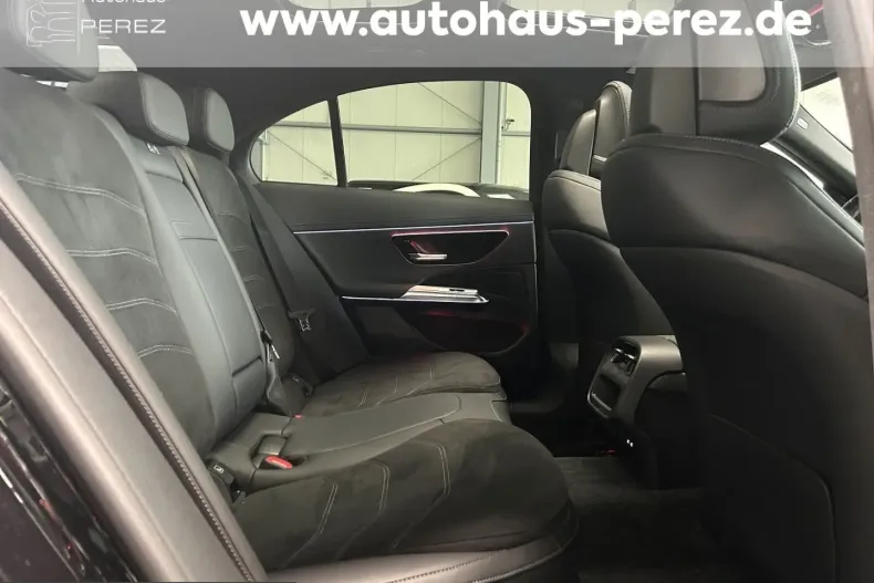 Mercedes-Benz E 200 (Clasa E) din 2024 cu 11.786 km - oferta MER229594 - foto 13