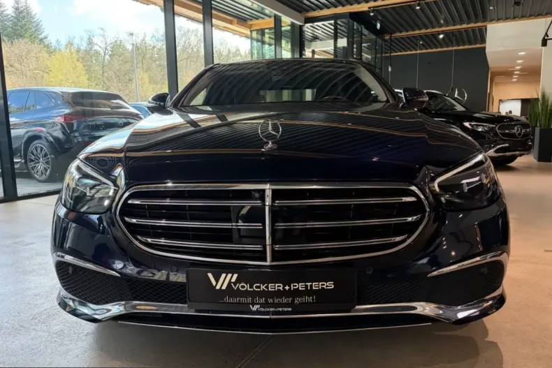 Mercedes-Benz E 400 (Clasa E) din 2023 cu 81.310 km - oferta MER229606 - foto 3