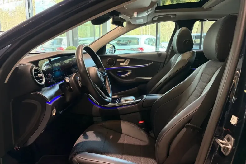 Mercedes-Benz E 400 (Clasa E) din 2023 cu 81.310 km - oferta MER229606 - foto 18