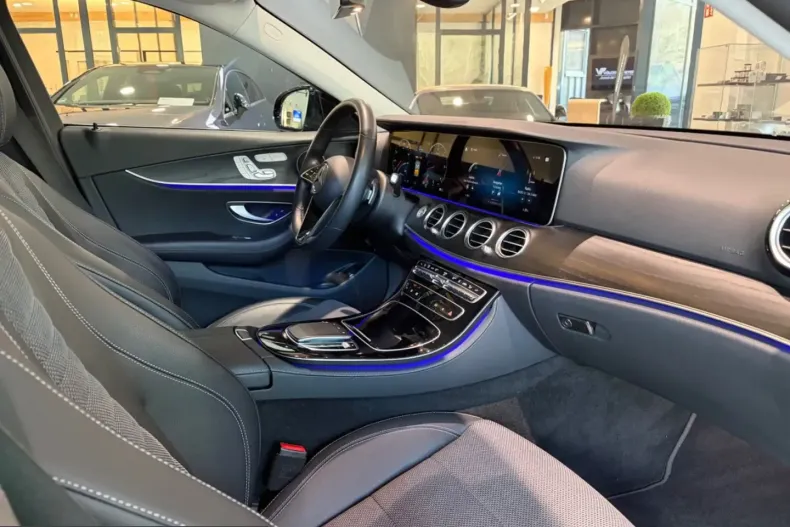 Mercedes-Benz E 400 (Clasa E) din 2023 cu 81.310 km - oferta MER229606 - foto 27