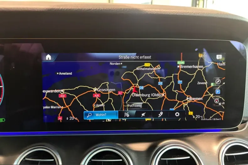 Mercedes-Benz E 400 (Clasa E) din 2023 cu 81.310 km - oferta MER229606 - foto 36