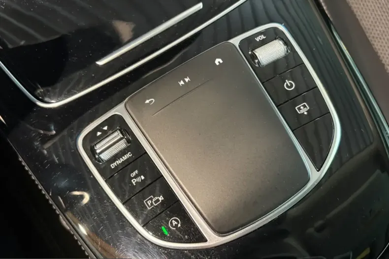 Mercedes-Benz E 400 (Clasa E) din 2023 cu 81.310 km - oferta MER229606 - foto 43