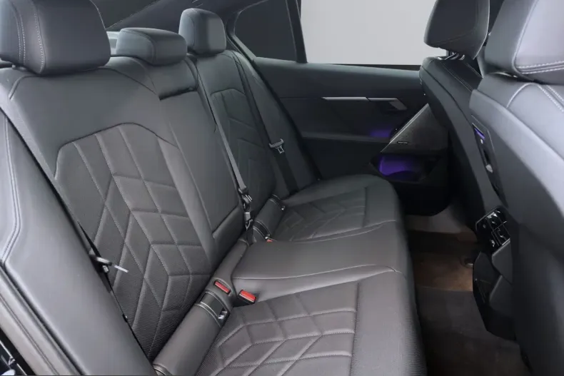 BMW 520 (Seria 5) din 2025 cu 7.600 km - oferta BMW229612 - foto 9