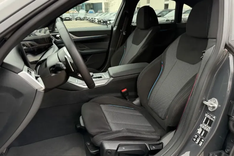 BMW 420d (Seria 4) din 2024 cu 39.970 km - oferta BMW229616 - foto 24