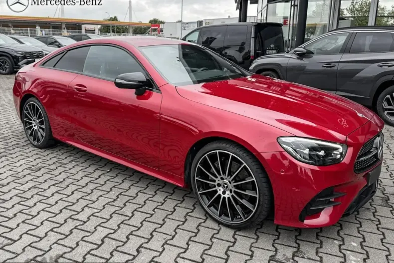 Mercedes-Benz E 200 (Clasa E) din 2022 cu 23.600 km - oferta MER229621 - foto 3