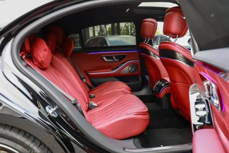 Mercedes-Benz S 63 AMG (Clasa S) din 2025 cu 7.617 km - oferta MER229624 - foto 4