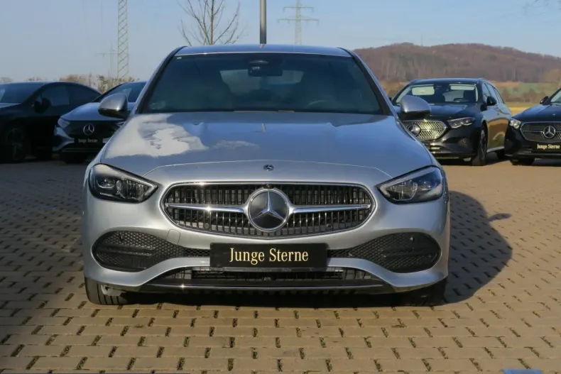Mercedes-Benz C 220 (Clasa C) din 2024 cu 9.950 km - oferta MER229628 - foto 2