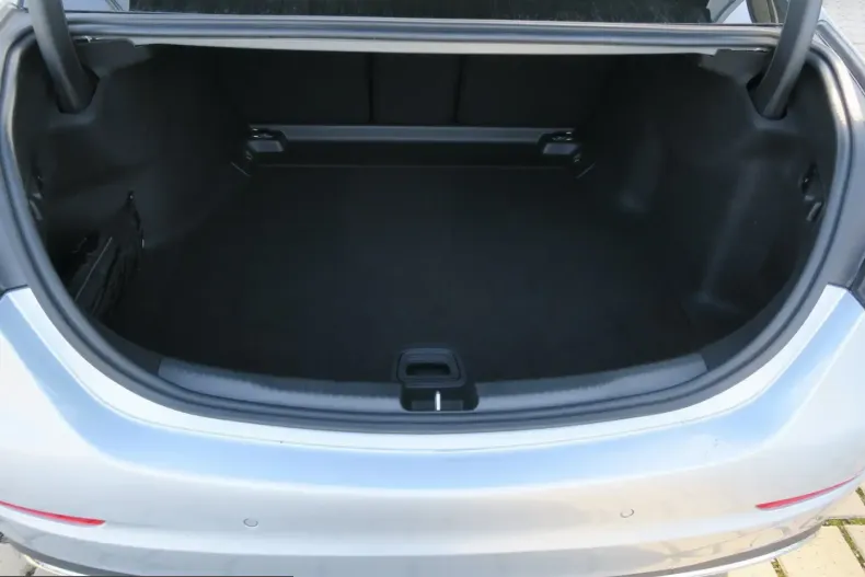 Mercedes-Benz C 220 (Clasa C) din 2024 cu 9.950 km - oferta MER229628 - foto 8