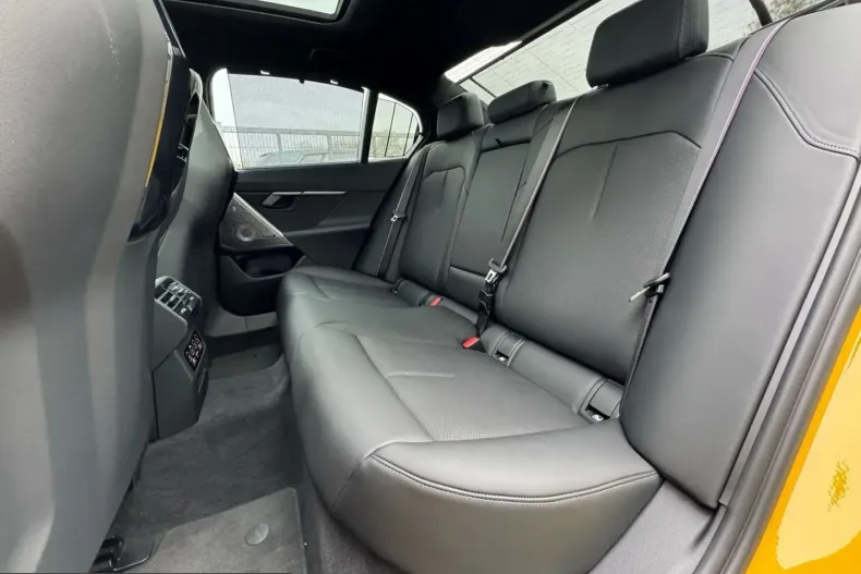 BMW M5 (Seria 5) din 2024 cu 3.000 km - oferta BMW229634 - foto 8