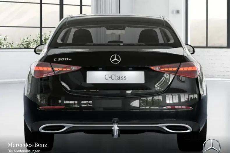 Mercedes-Benz C 300 (Clasa C) din 2025 cu 24.226 km - oferta MER229637 - foto 9