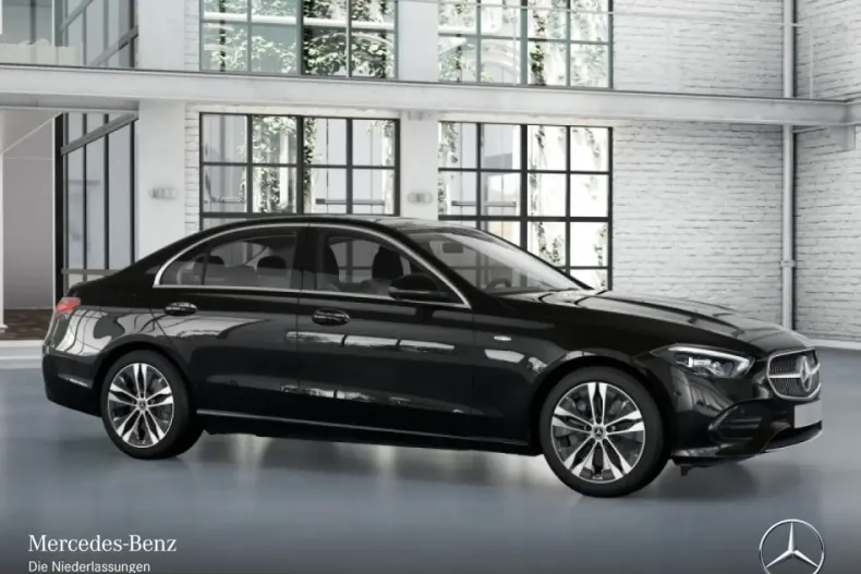 Mercedes-Benz C 300 (Clasa C) din 2025 cu 24.226 km - oferta MER229637 - foto 16