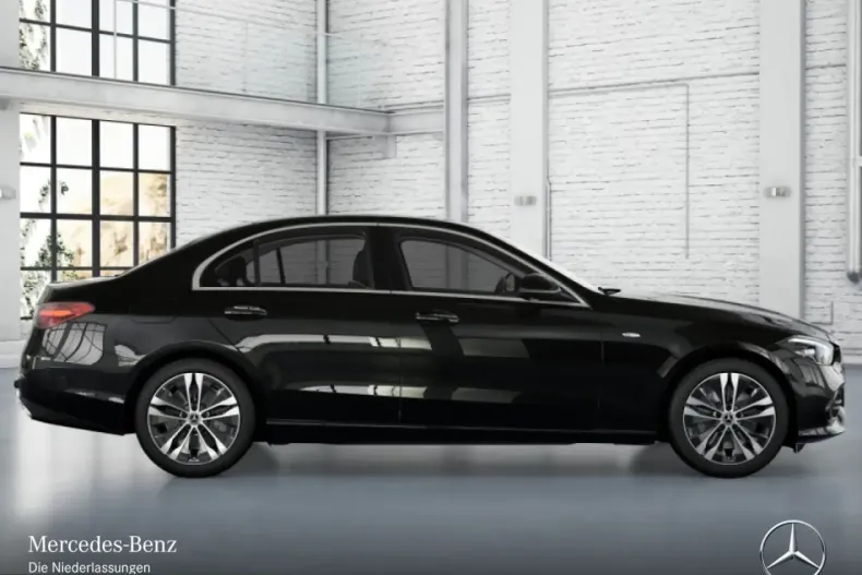 Mercedes-Benz C 300 (Clasa C) din 2025 cu 24.226 km - oferta MER229637 - foto 22