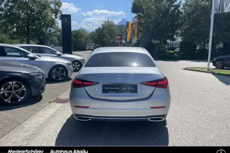 Mercedes-Benz C 300 (Clasa C) din 2023 cu 8.799 km - oferta MER229640 - foto 6