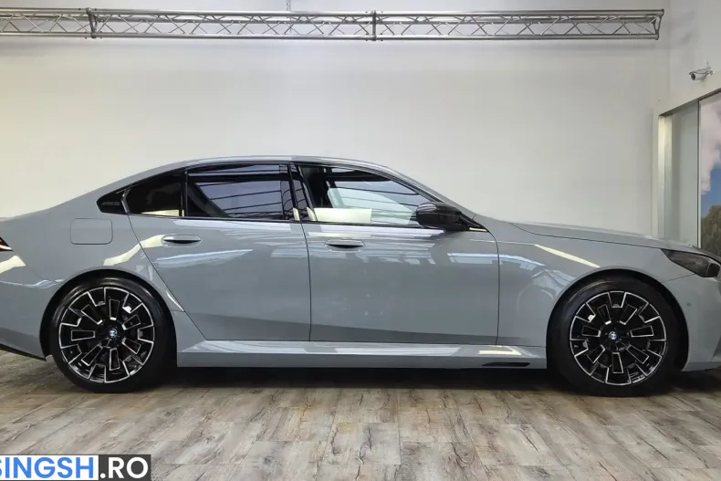 BMW M5 (Seria 5) din 2025 cu 9.974 km - oferta BMW229642 - foto 5