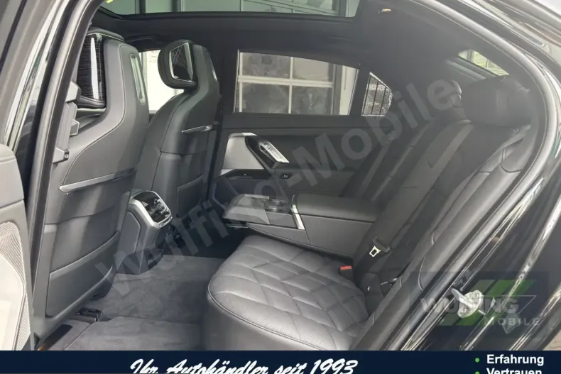 BMW 750 (Seria 7) din 2025 cu 5.000 km - oferta BMW229656 - foto 34