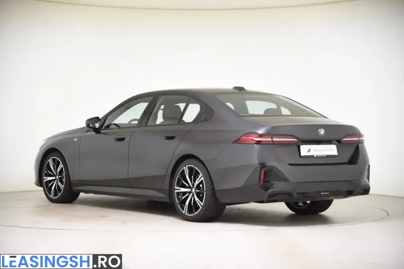 BMW 540 (Seria 5) din 2025 cu 27.900 km - oferta BMW229661 - foto 2