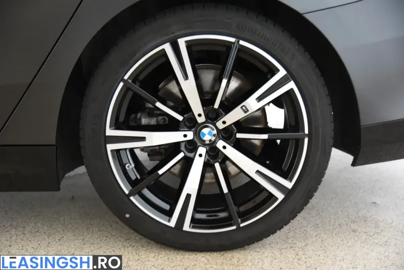 BMW 540 (Seria 5) din 2025 cu 27.900 km - oferta BMW229661 - foto 19