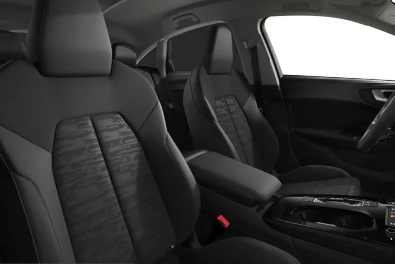 Audi A5 din 2025 cu 5.019 km - oferta AUD229662 - foto 4
