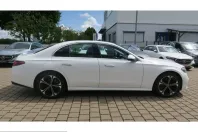 Mercedes-Benz E 300 (Clasa E) din 2025 cu 11.730 km - oferta MER229663 - foto 5