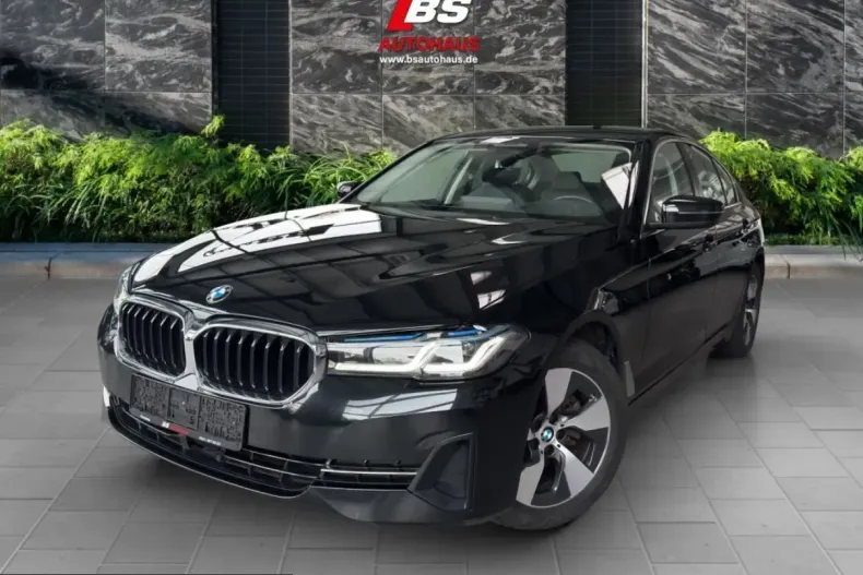 BMW 520 (Seria 5) din 2023 cu 88.900 km - oferta BMW229664 - foto 1