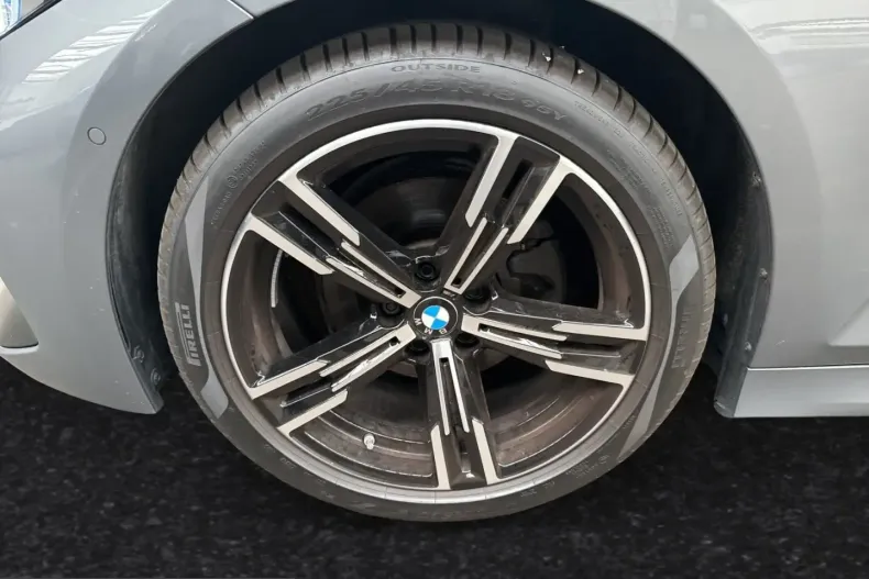 BMW 320 (Seria 3) din 2025 cu 25.200 km - oferta BMW229673 - foto 4