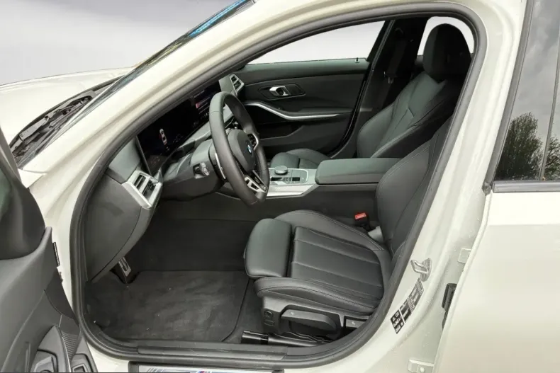 BMW 330 (Seria 3) din 2025 cu 11.490 km - oferta BMW229674 - foto 7