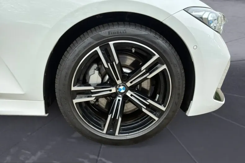 BMW 330 (Seria 3) din 2025 cu 11.490 km - oferta BMW229674 - foto 11