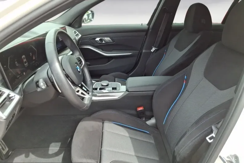 BMW 330 (Seria 3) din 2025 cu 18.122 km - oferta BMW229680 - foto 6