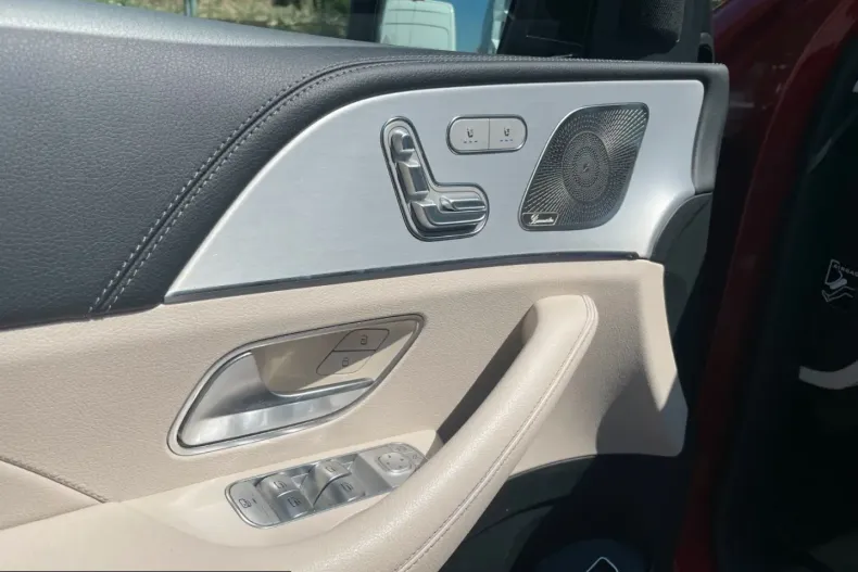 Mercedes-Benz GLE 400 (Clasa GLE) din 2022 cu 72.803 km - oferta MER229685 - foto 14