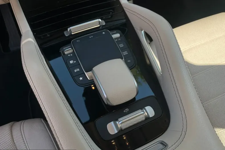 Mercedes-Benz GLE 400 (Clasa GLE) din 2022 cu 72.803 km - oferta MER229685 - foto 15