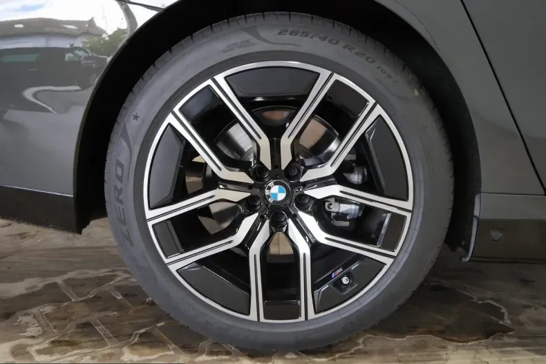 BMW 740 (Seria 7) din 2025 cu 10.200 km - oferta BMW229689 - foto 12
