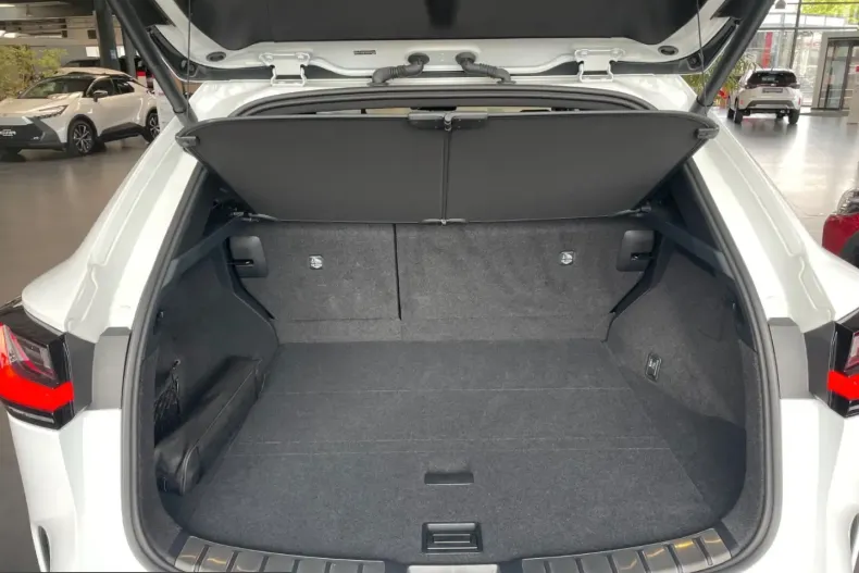 Lexus NX 450h din 2024 cu 15.600 km - oferta LEX229690 - foto 6