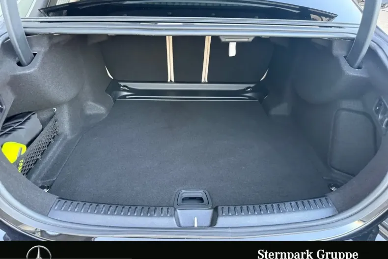Mercedes-Benz E 200 (Clasa E) din 2025 cu 15.544 km - oferta MER229692 - foto 17