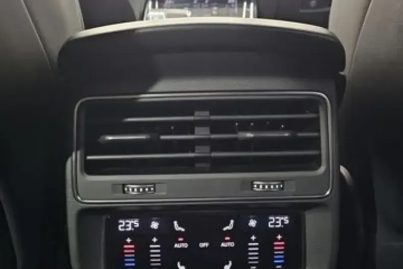Audi Q7 din 2025 cu 26.210 km - oferta AUD229693 - foto 18