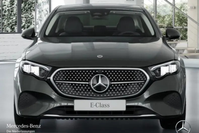 Mercedes-Benz E 300 (Clasa E) din 2025 cu 11.005 km - oferta MER229696 - foto 8