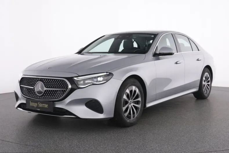 Mercedes-Benz E 220 (Clasa E) din 2025 cu 13.400 km - oferta MER229701 - foto 2