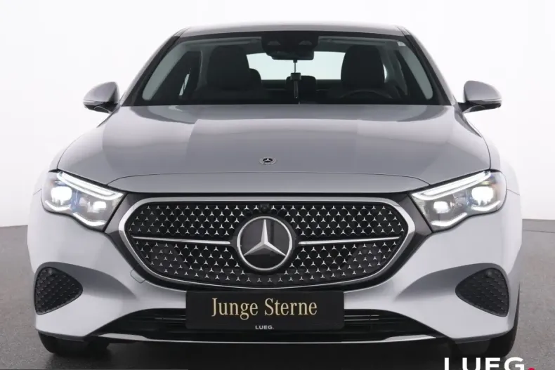 Mercedes-Benz E 220 (Clasa E) din 2025 cu 13.400 km - oferta MER229701 - foto 14