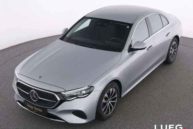 Mercedes-Benz E 220 (Clasa E) din 2025 cu 13.400 km - oferta MER229701 - foto 17