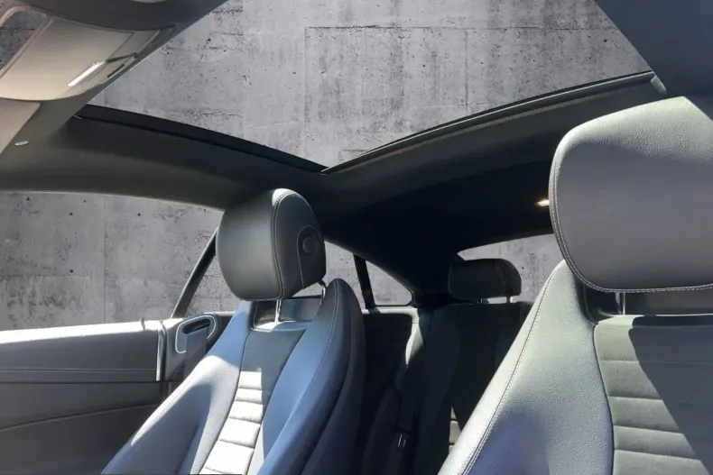 Mercedes-Benz E 450 (Clasa E) din 2023 cu 28.290 km - oferta MER229705 - foto 12