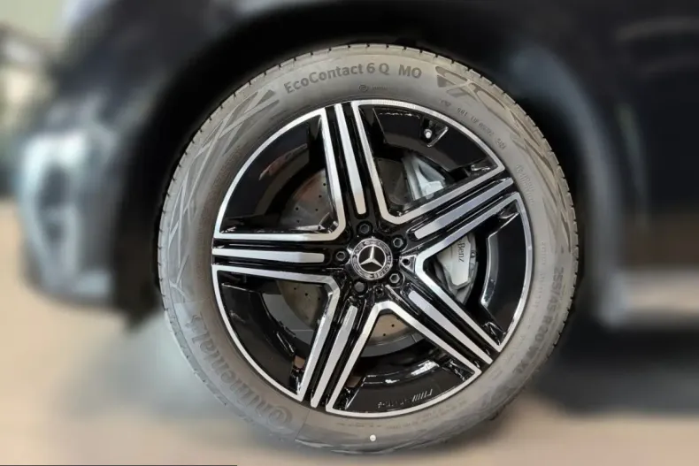 Mercedes-Benz GLC 300 (Clasa GLC) din 2024 cu 29.997 km - oferta MER229712 - foto 3