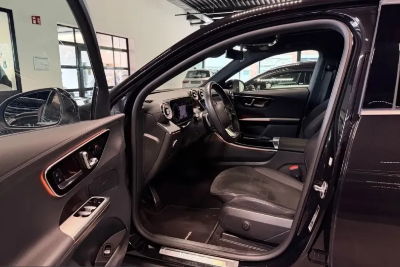 Mercedes-Benz GLC 300 (Clasa GLC) din 2024 cu 29.997 km - oferta MER229712 - foto 17