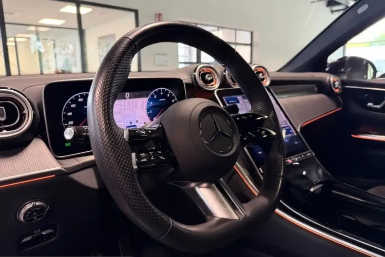Mercedes-Benz GLC 300 (Clasa GLC) din 2024 cu 29.997 km - oferta MER229712 - foto 18