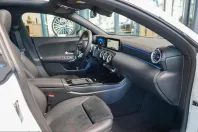 Mercedes-Benz CLA 220 (Clasa CLA) din 2025 cu 12.811 km - oferta MER229713 - foto 8
