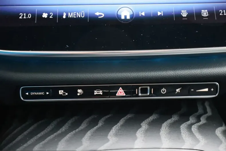 Mercedes-Benz E 300 (Clasa E) din 2025 cu 4.870 km - oferta MER229714 - foto 18