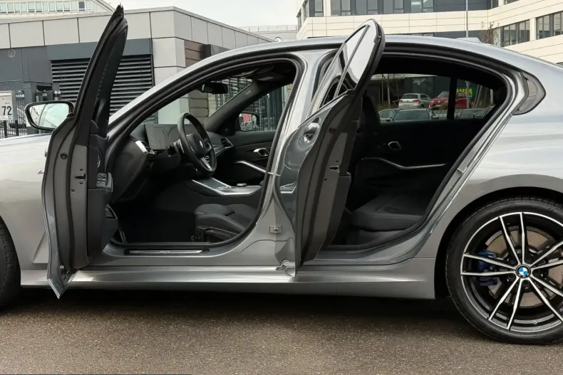 BMW 320 (Seria 3) din 2024 cu 44.900 km - oferta BMW229715 - foto 21