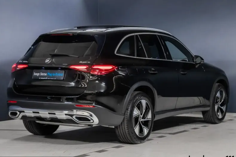Mercedes-Benz GLC 300 (Clasa GLC) din 2024 cu 14.190 km - oferta MER229718 - foto 2