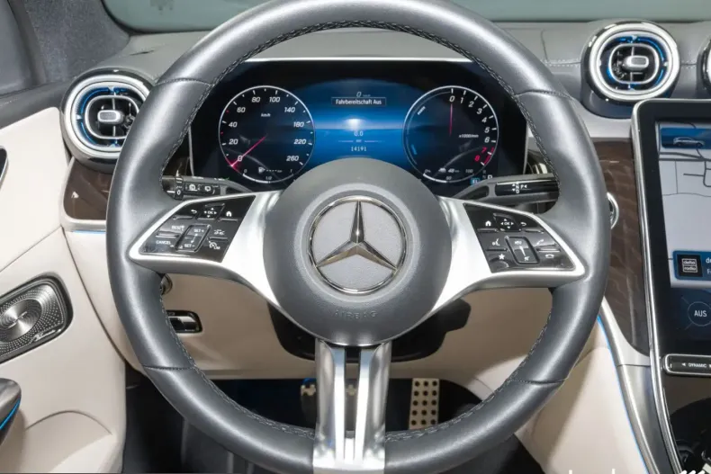Mercedes-Benz GLC 300 (Clasa GLC) din 2024 cu 14.190 km - oferta MER229718 - foto 21