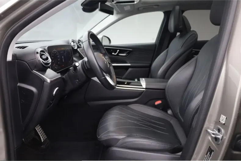 Mercedes-Benz GLC 400 (Clasa GLC) din 2023 cu 80.000 km - oferta MER229720 - foto 9