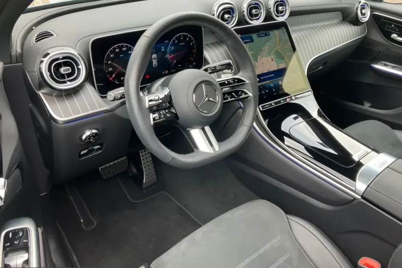 Mercedes-Benz GLC 300 (Clasa GLC) din 2025 cu 11.600 km - oferta MER229721 - foto 5