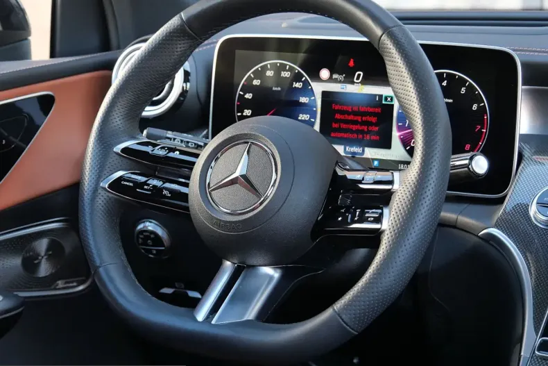 Mercedes-Benz GLC 300 (Clasa GLC) din 2023 cu 55.200 km - oferta MER229730 - foto 29